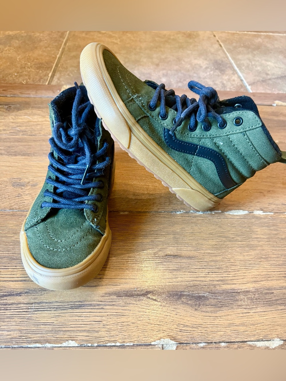 Vans Kids High-Top Sneakers Green with Navy and Gum